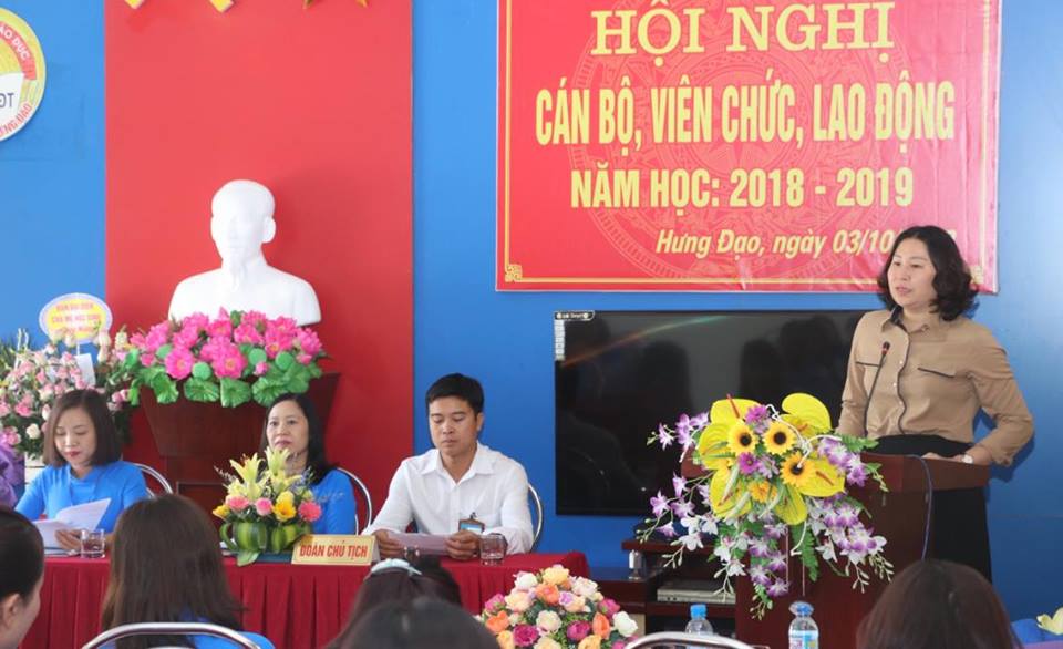 http://thcshungdao.dongtrieu.edu.vn/documents/20458/5279254/42946570_237835863559573_2067358666566139904_n++1+.jpg/369757b2-e55d-43ee-9776-4696e141614d?t=1538539101497